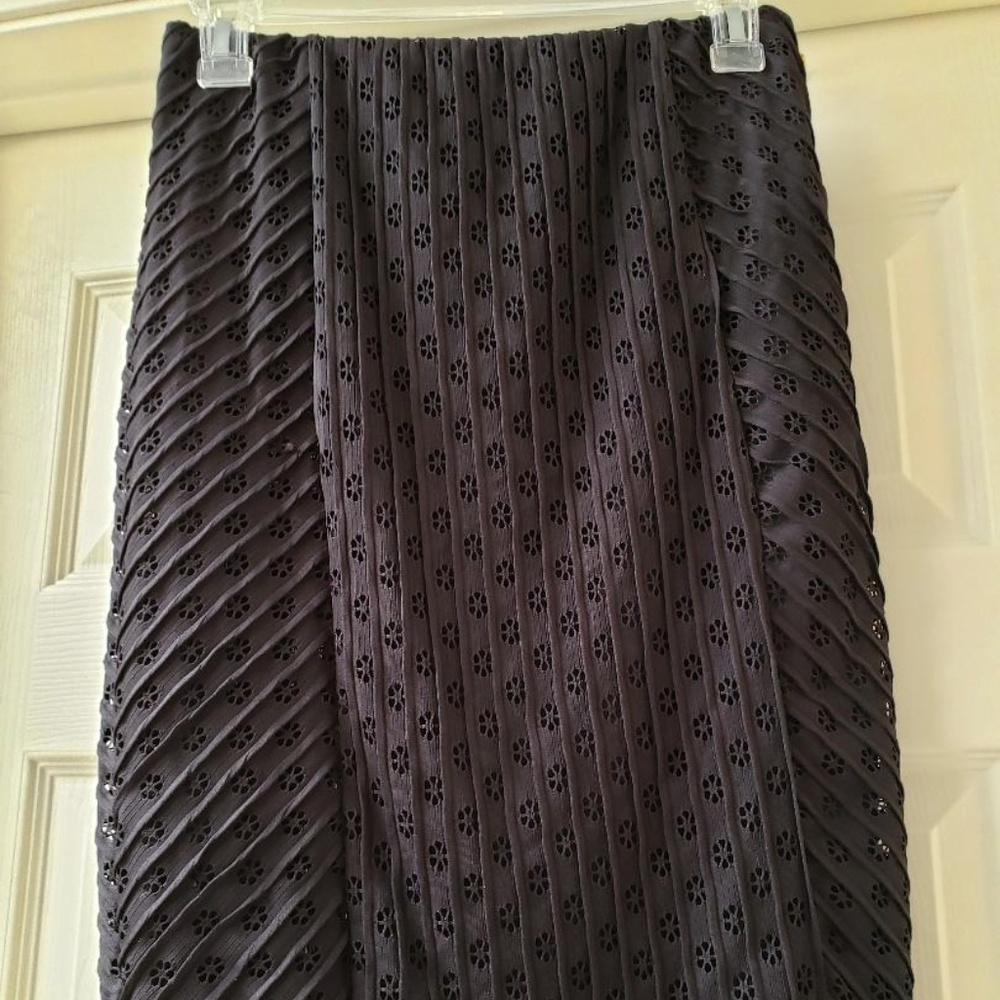 Black CeCe skirt